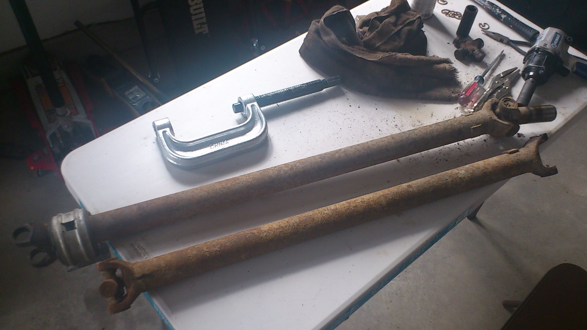 Correct clock/phasing/orientation of yokes on '66 C20 2 piece